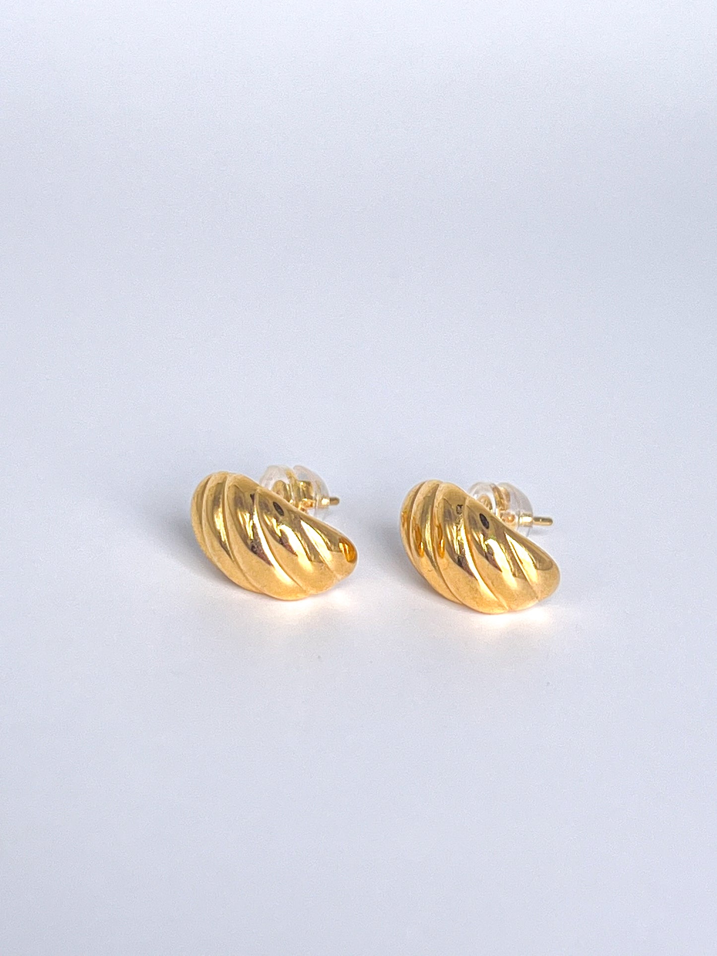 Croissant Stud Earring | 18k Gold Plated